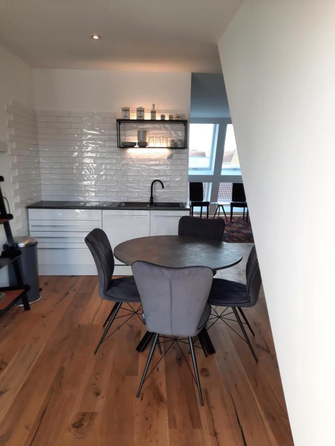 Skysuite Holiday Home Wien Exteriör bild